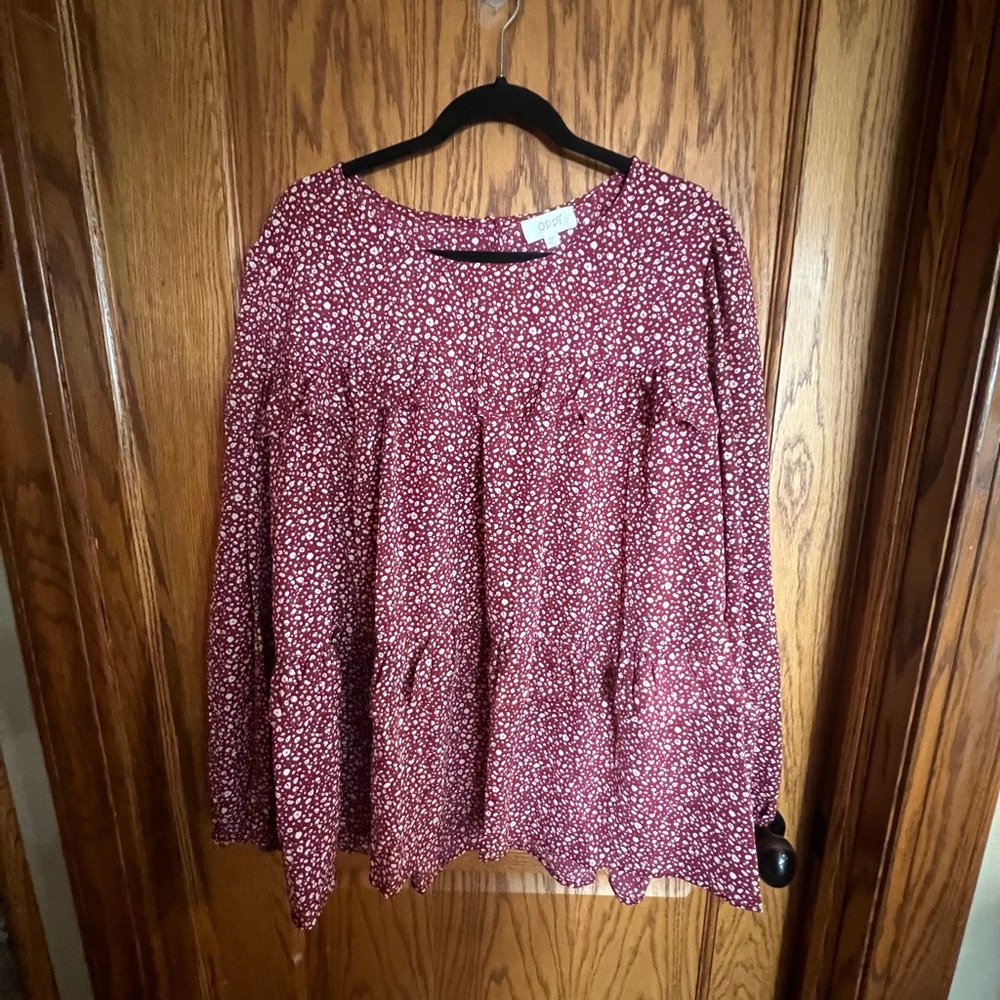 Floral Burgundy Women's Plus Size Top